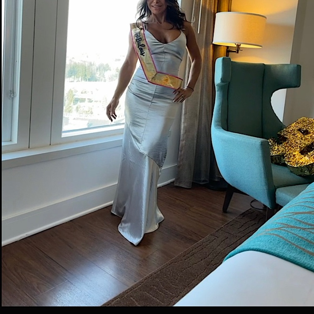 SATIN SILVER PARTY DRESS